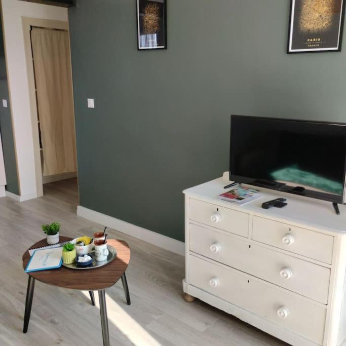 Appartement Verdoyant Au Bord Du Lac Leman Entre Evian Et Thonon Dans Une Villa Publier ภายนอก รูปภาพ