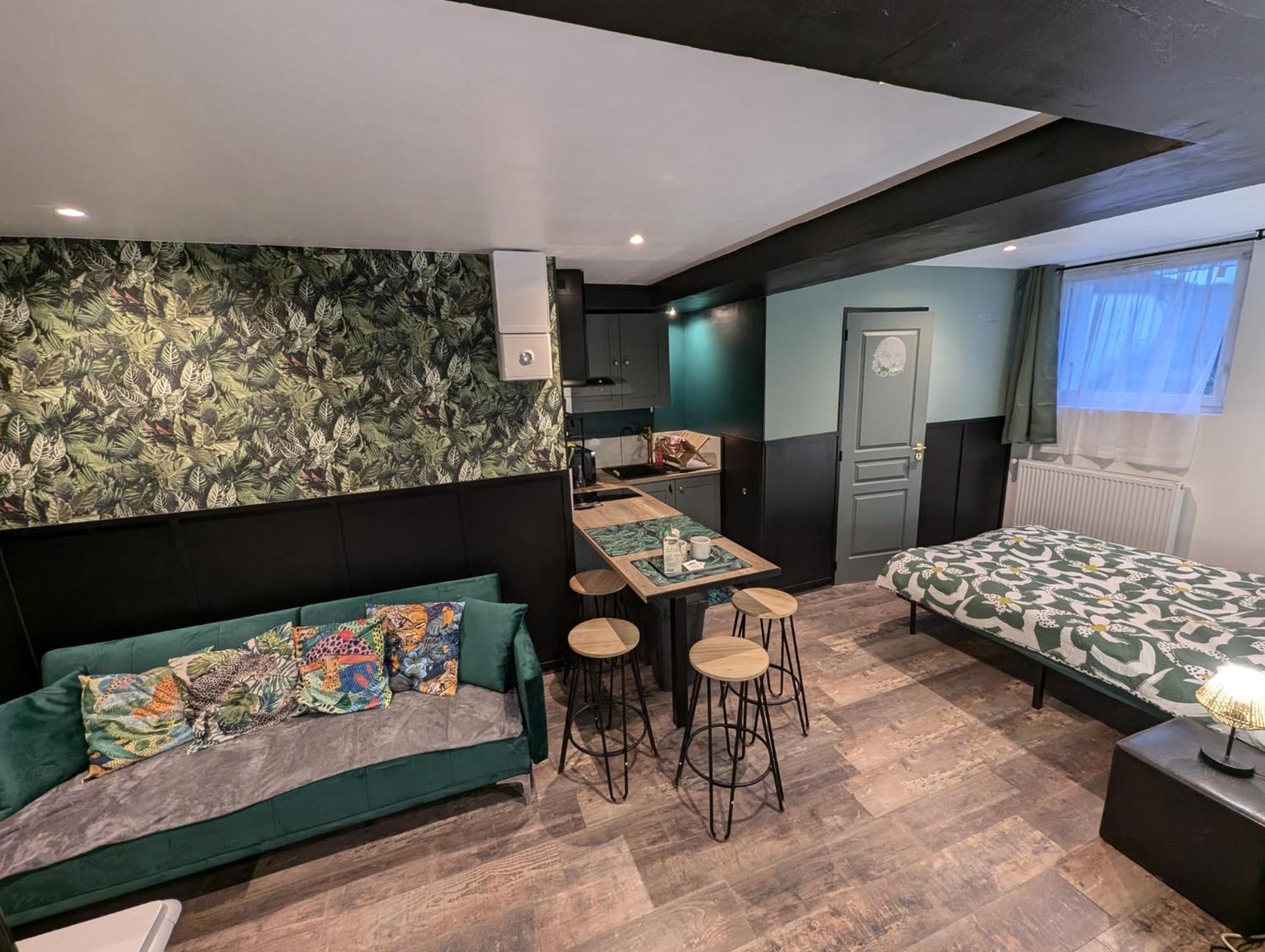 Appartement Verdoyant Au Bord Du Lac Leman Entre Evian Et Thonon Dans Une Villa Publier ภายนอก รูปภาพ