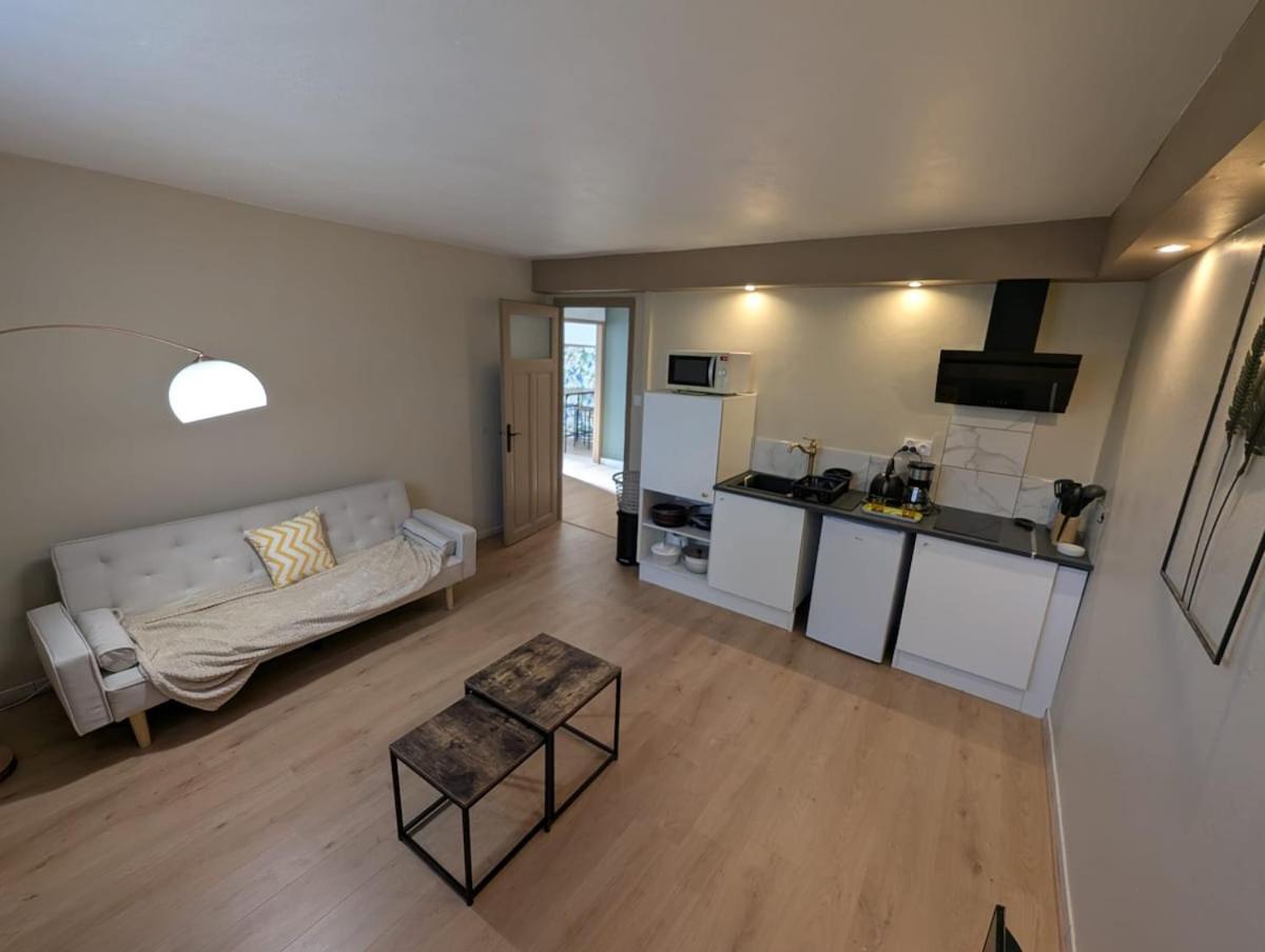 Appartement Verdoyant Au Bord Du Lac Leman Entre Evian Et Thonon Dans Une Villa Publier ภายนอก รูปภาพ