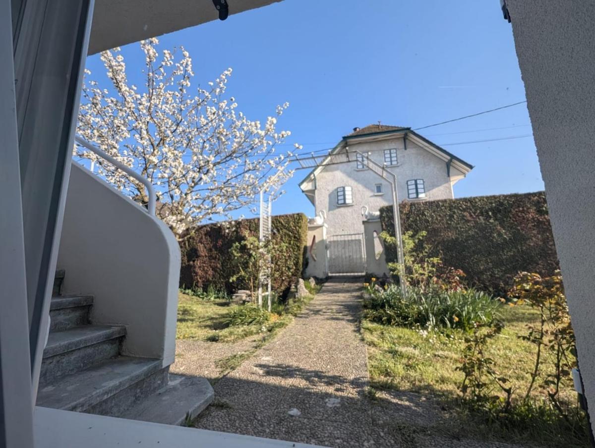 Appartement Verdoyant Au Bord Du Lac Leman Entre Evian Et Thonon Dans Une Villa Publier ภายนอก รูปภาพ