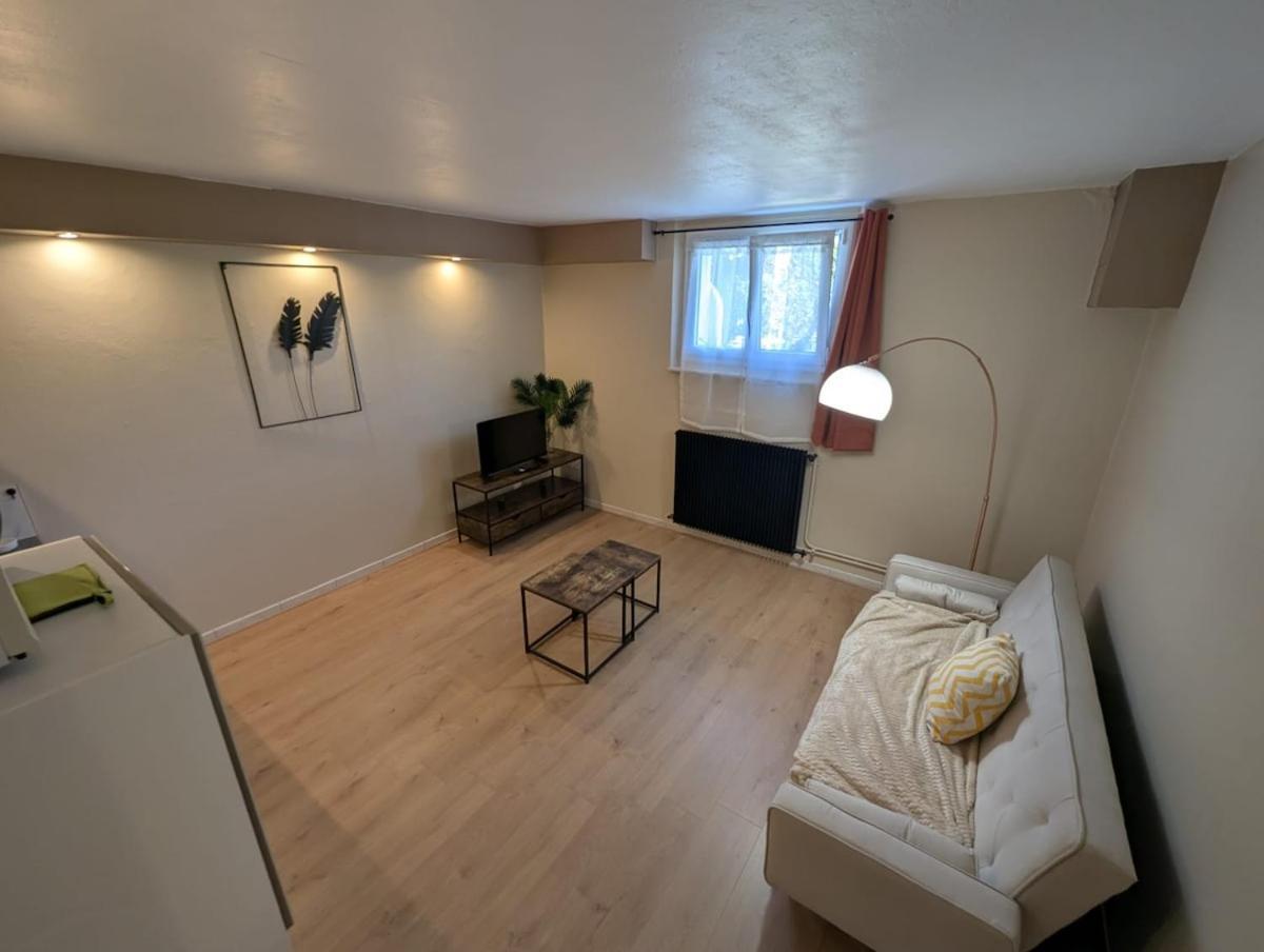 Appartement Verdoyant Au Bord Du Lac Leman Entre Evian Et Thonon Dans Une Villa Publier ภายนอก รูปภาพ